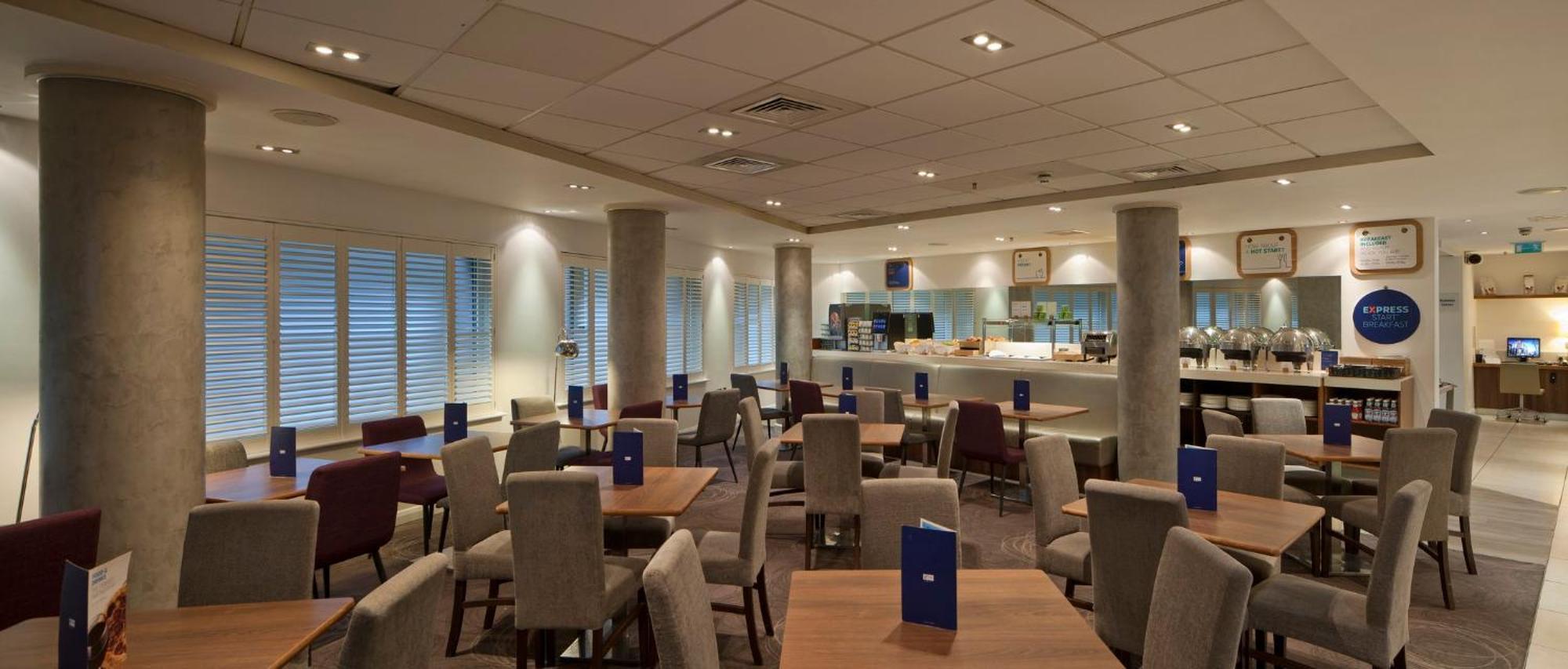 Holiday Inn Express Manchester City Centre By Ihg — Photos 2